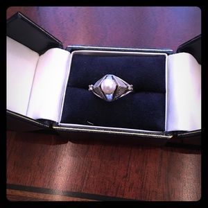 Vintage Pearl and Diamond Ring from the 50’s